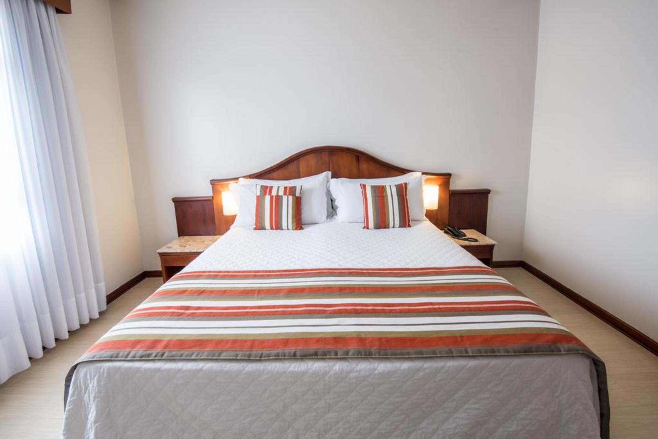 Hotel Carlton Plaza Poços de Caldas Buitenkant foto