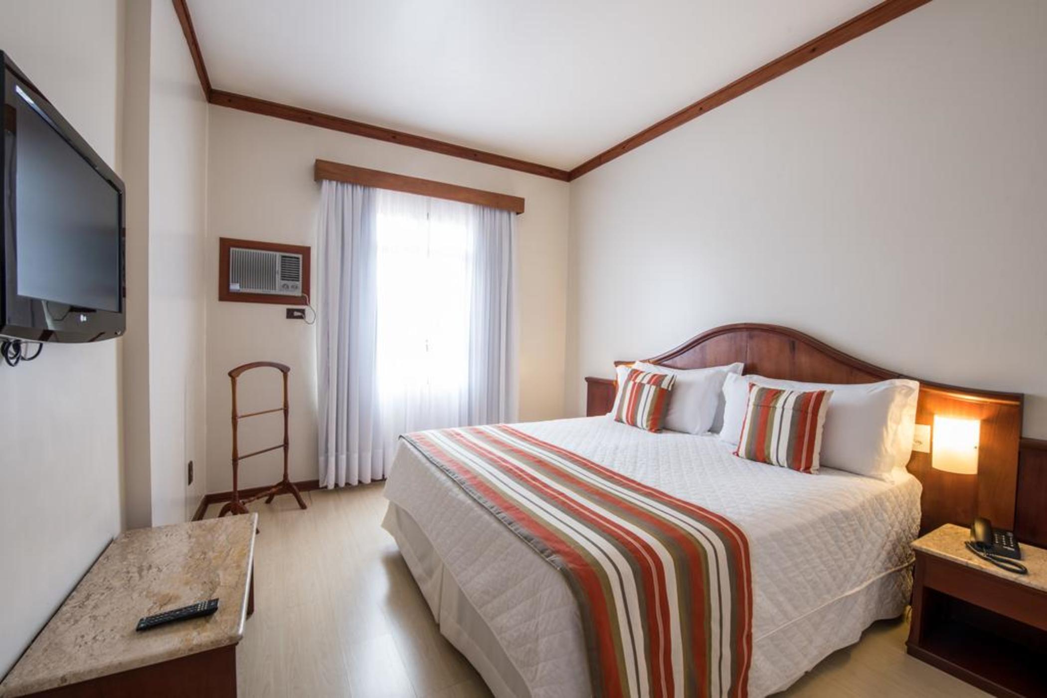 Hotel Carlton Plaza Poços de Caldas Buitenkant foto