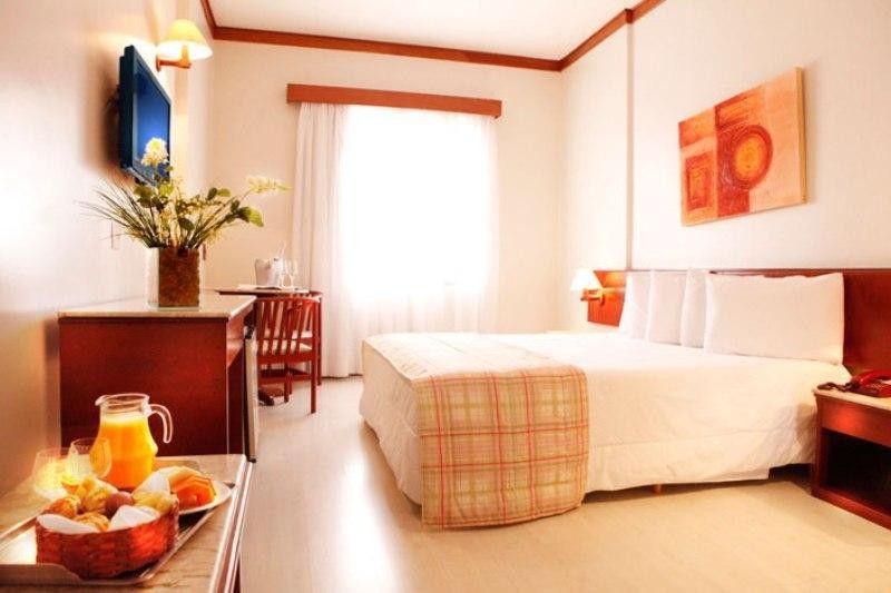 Hotel Carlton Plaza Poços de Caldas Buitenkant foto
