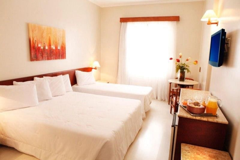 Hotel Carlton Plaza Poços de Caldas Buitenkant foto